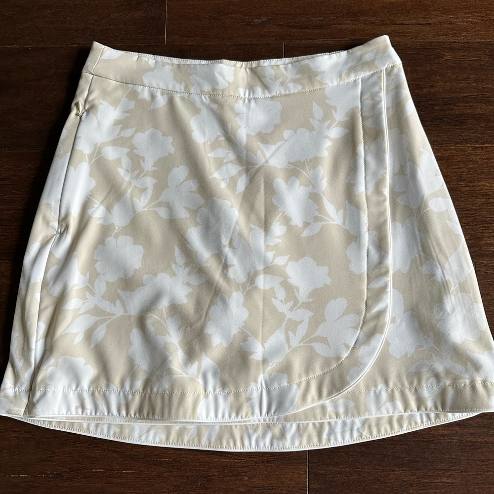 New G/Fore Floral Beige and White Golf/Active Skirt/Skort